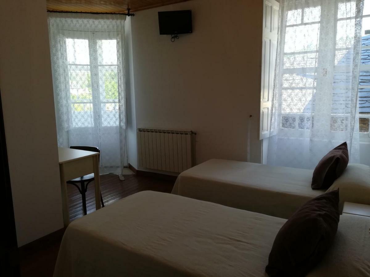 Casa Simon Hotel Triacastela Ngoại thất bức ảnh